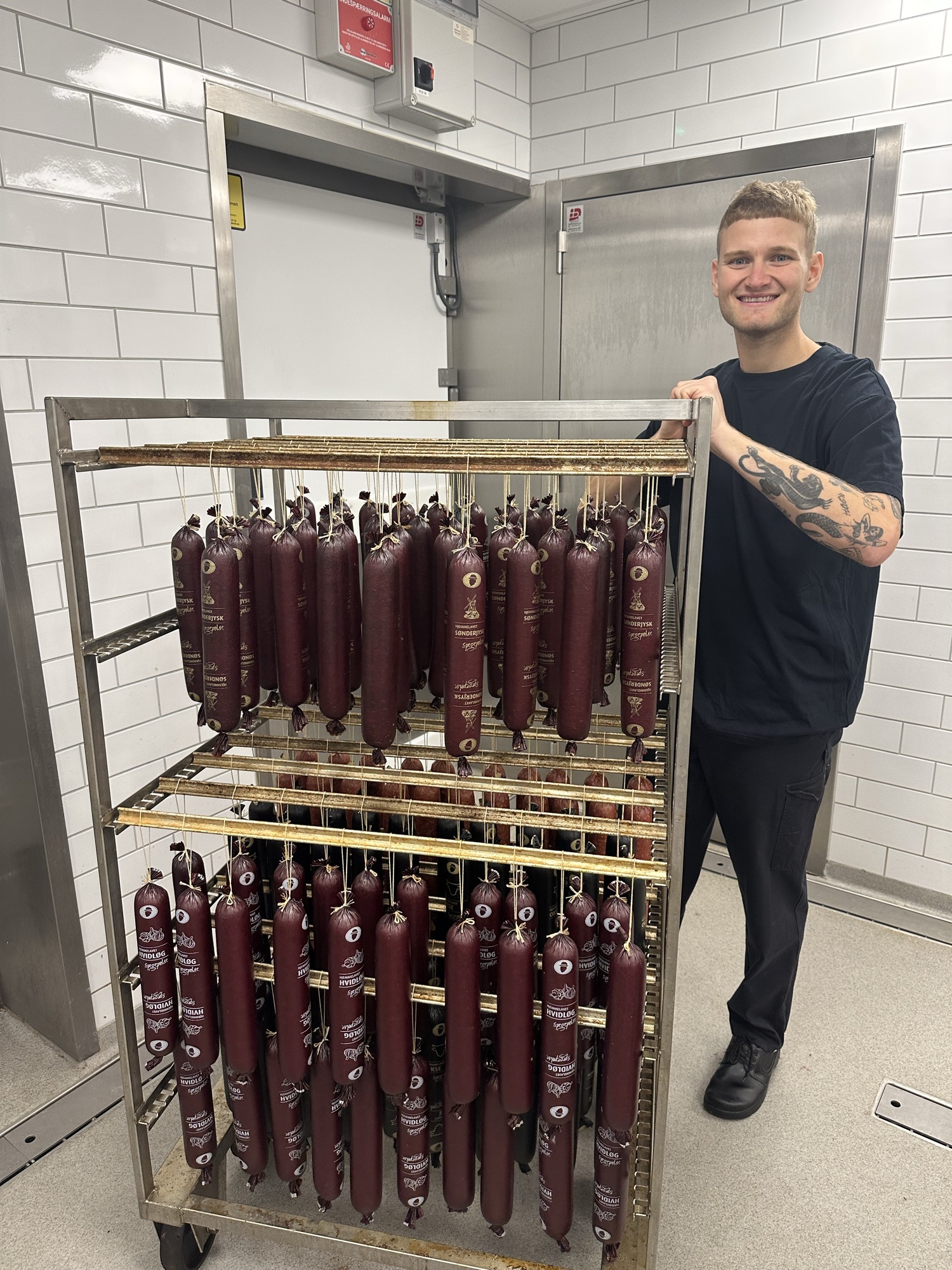 Hel spegepølse